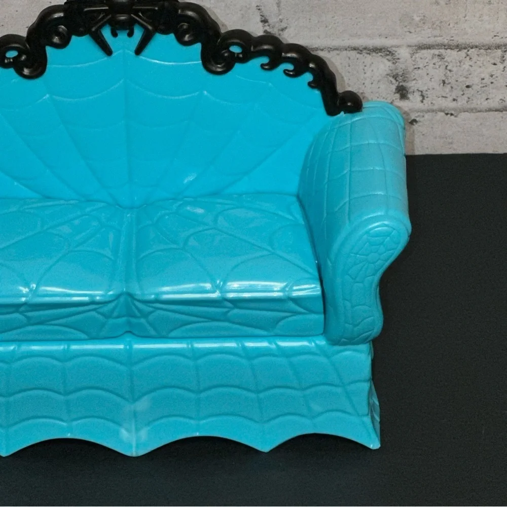 Monster High Blue Couch Sofa Black Gothic Furniture From Coffin Bean Playset